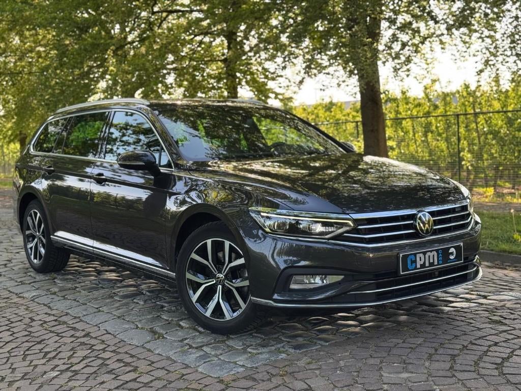 Volkswagen Passat Variant 1.5 TSI * CAMERA * CARPLAY * NAVI, Cuir, Argent ou Gris, Achat, Entreprise