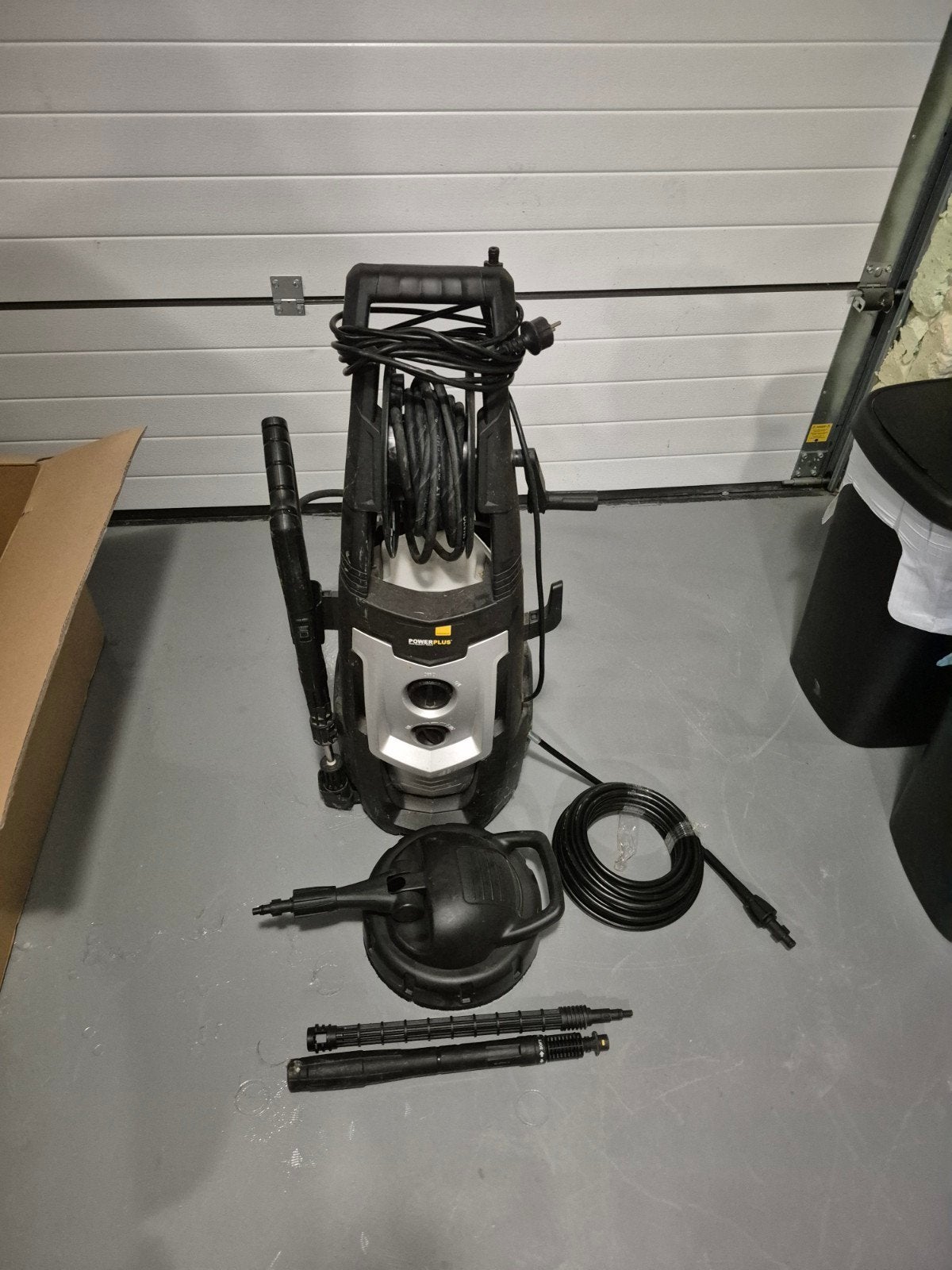 Kärcher Power Plus 2500W 130 bars +

nettoyeur terrasse, Bricolage & Construction, Enlèvement