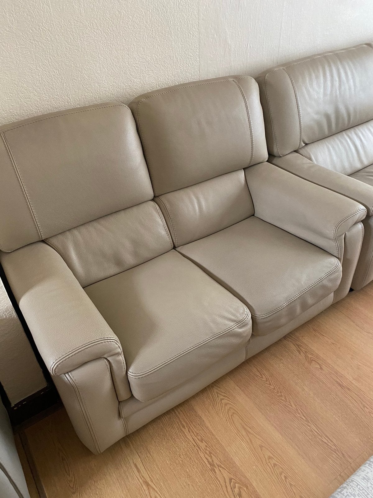LEDEREN SALON BEIGE IN GOEDE STAAT, Maison & Meubles, Enlèvement, Comme neuf