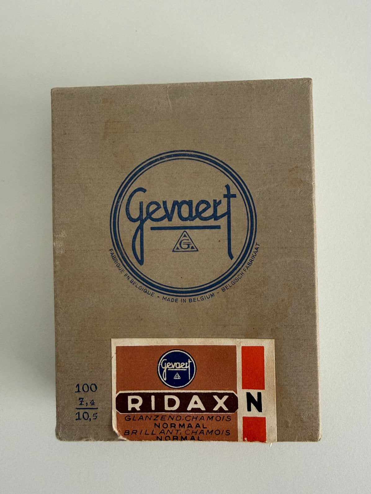 Collector’s item : Verpakking ‘Gevaert Ridax N’ fotopapier, Enlèvement, 1940 à 1960, Appareils photo