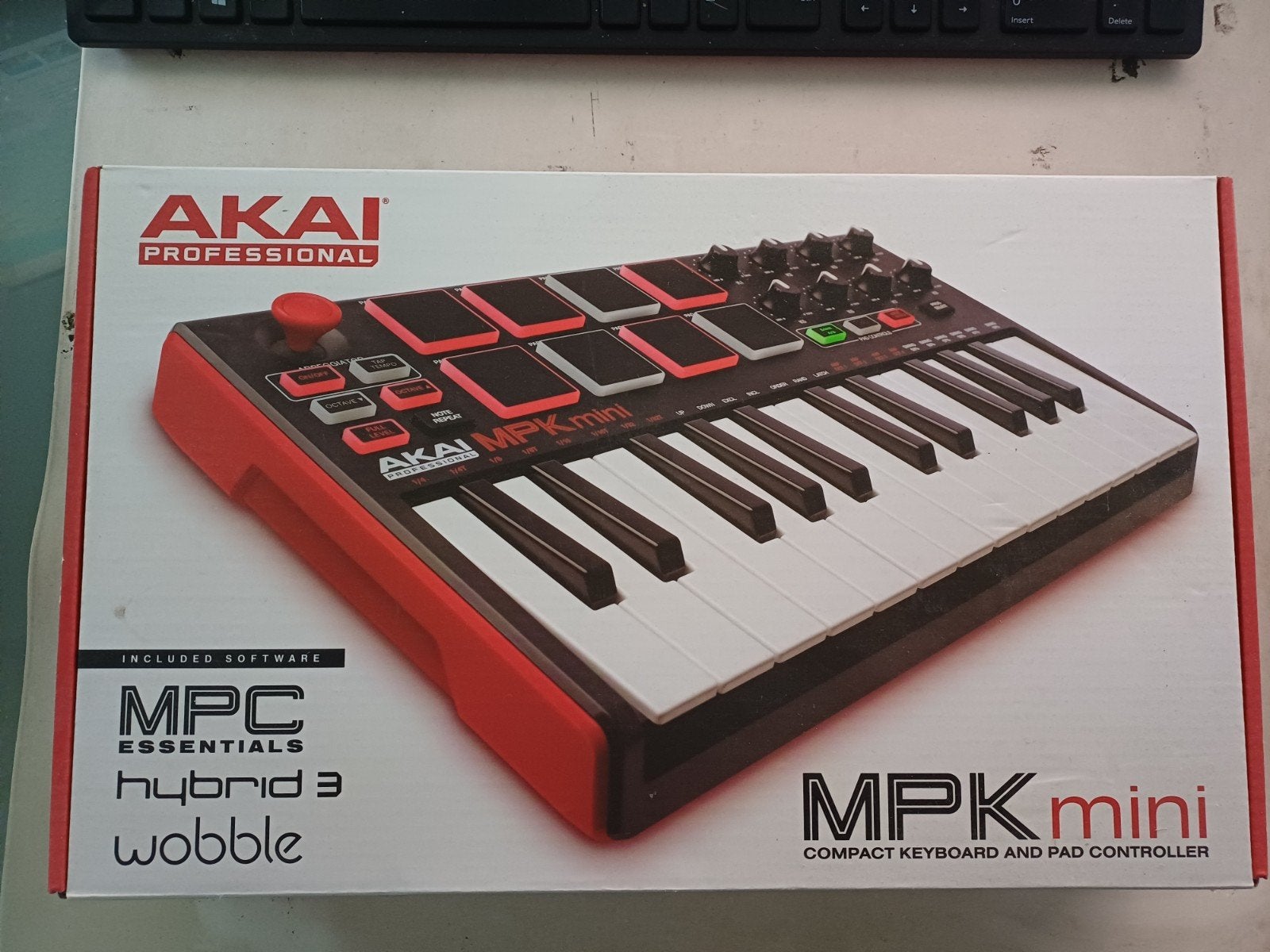 Akai MPK Mini, Muziek en Instrumenten, Midi-apparatuur, Ophalen of Verzenden, Zo goed als nieuw