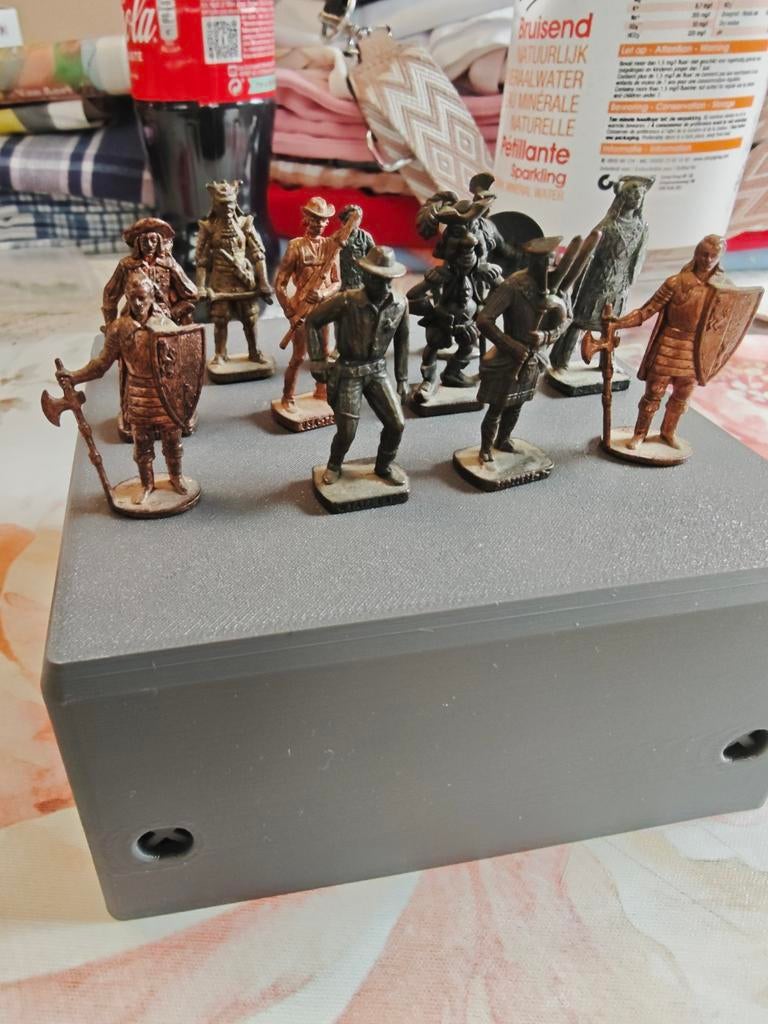 Metalen figuurtjes Ferrero, Ophalen of Verzenden