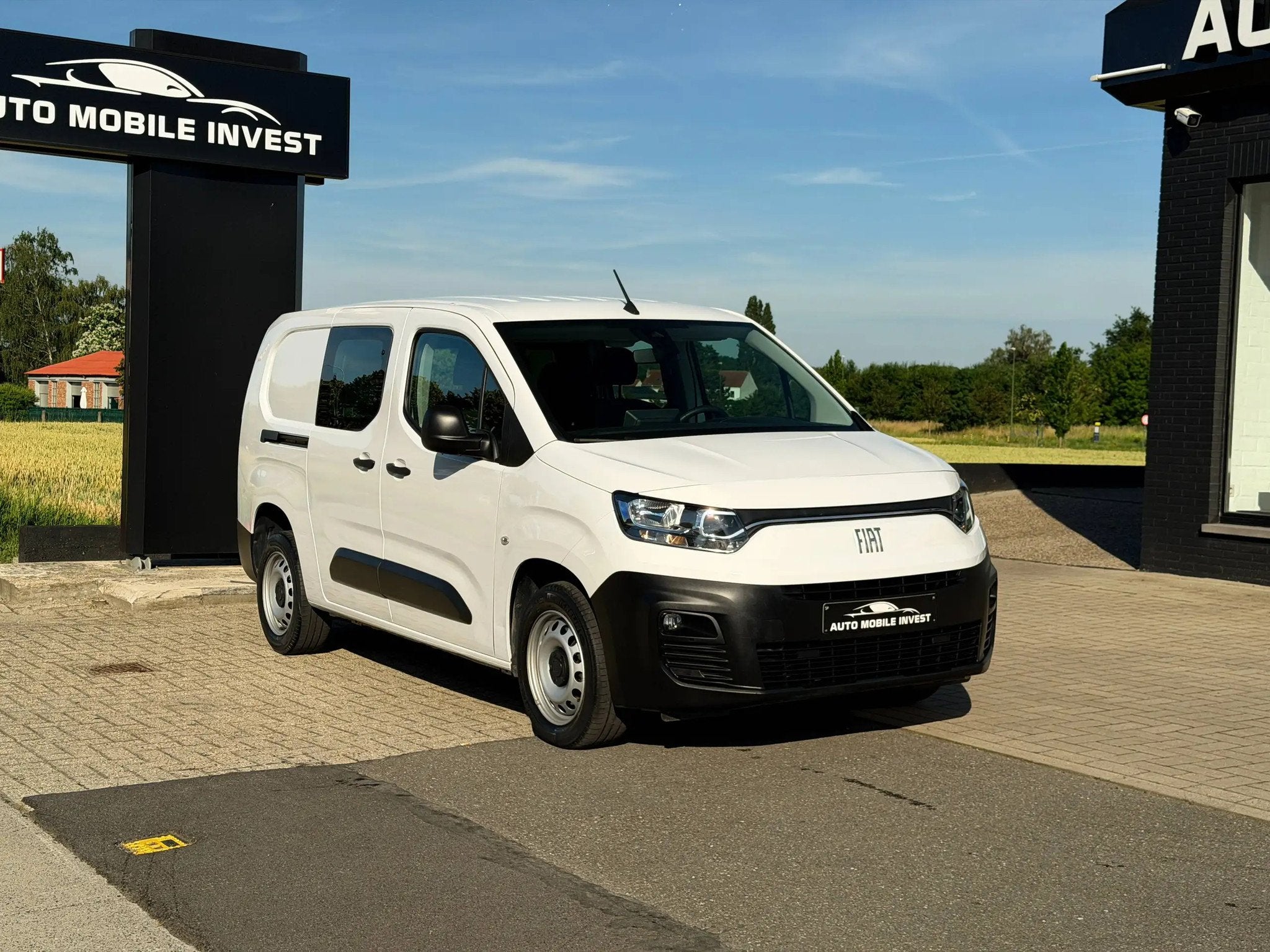 Fiat Doblo 1.5 BlueHDI DOUBLE CAB LWB RESERVED !, Auto's, 75 kW, Stof, Gebruikt, Zwart