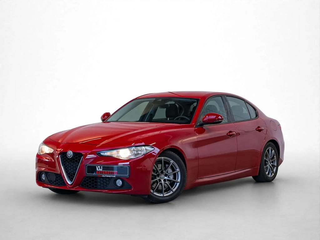 Alfa Romeo Giulia Giulia 2.0 Turbo 16V AT8 Super, Rouge, Euro 6, Entreprise, 200 ch