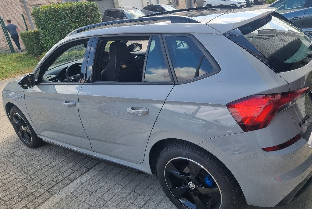 Skoda Kamiq 1.5 TSI DSG Monte Carlo Alpine Grey FULL-OPTION, Argent ou Gris, Entretenue par le concessionnaire, Noir, 5 portes