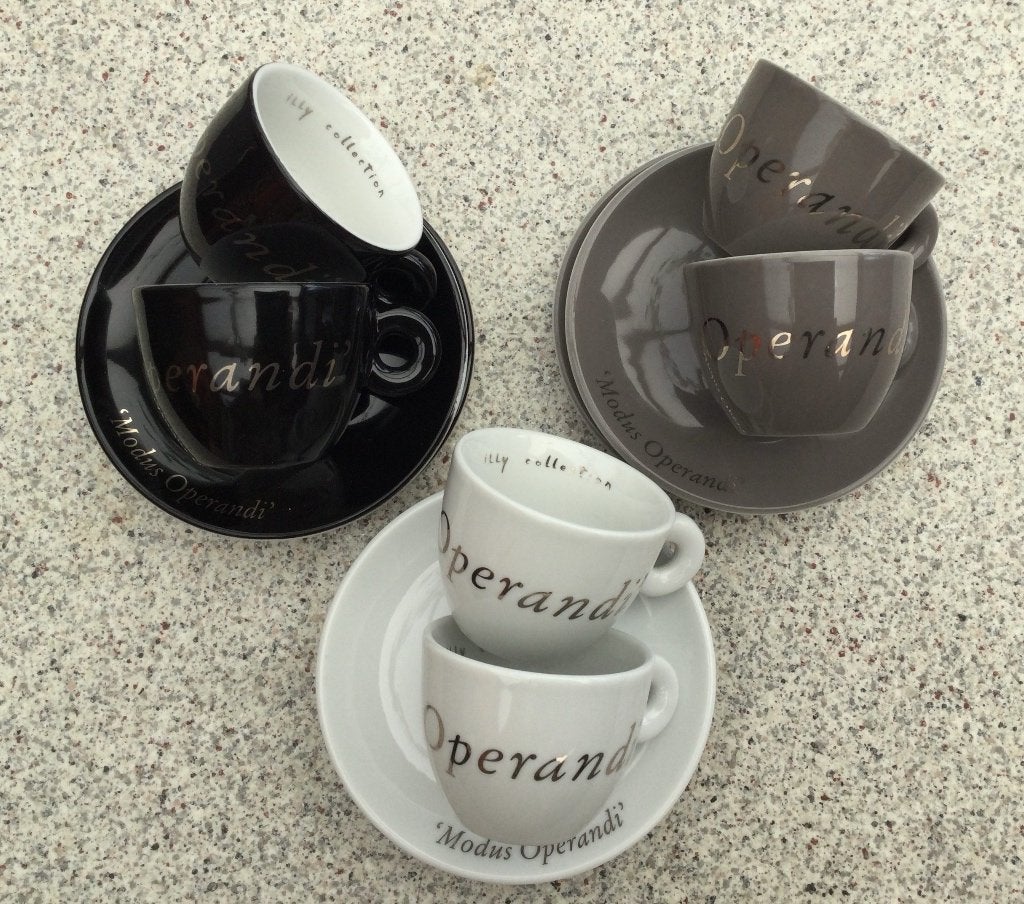 Illy set Modus Operandi 2000 Joseph Kosuth genummerd, Ophalen of Verzenden, Zo goed als nieuw