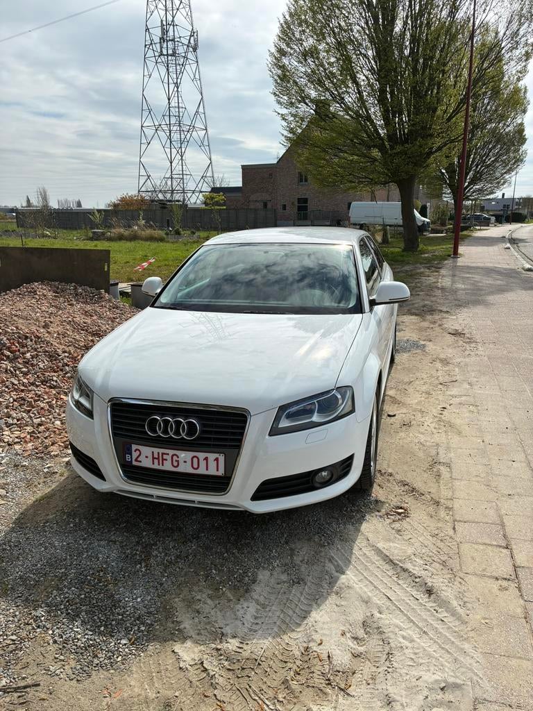 Audi A3 1.6TDI, Auto's, Voorwielaandrijving, Euro 5, Zwart, Wit