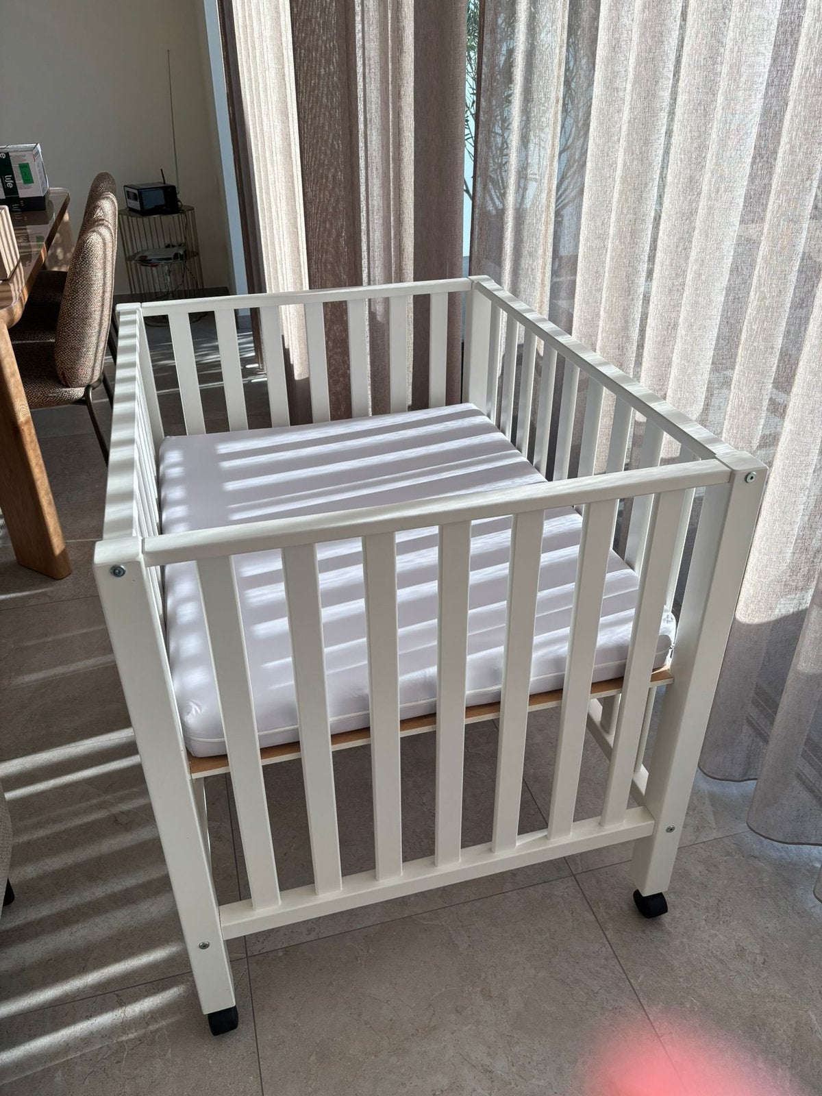 Park met matras, Enlèvement, Comme neuf, Roulettes