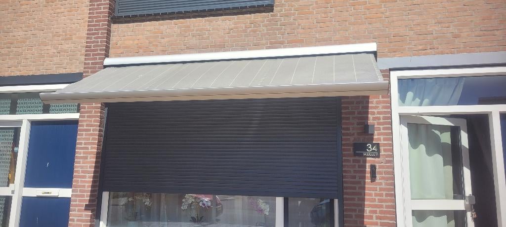 Elektrische zonnescherm, Tuin en Terras, Zonneschermen, Ophalen, Elektrisch, Zo goed als nieuw, 250 cm tot 450 cm