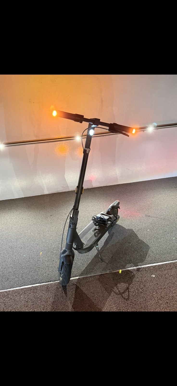 Ninebot Max G2 — 1500 km seulement !, Vélos & Vélomoteurs, Enlèvement, Comme neuf, Step électrique (E-scooter)