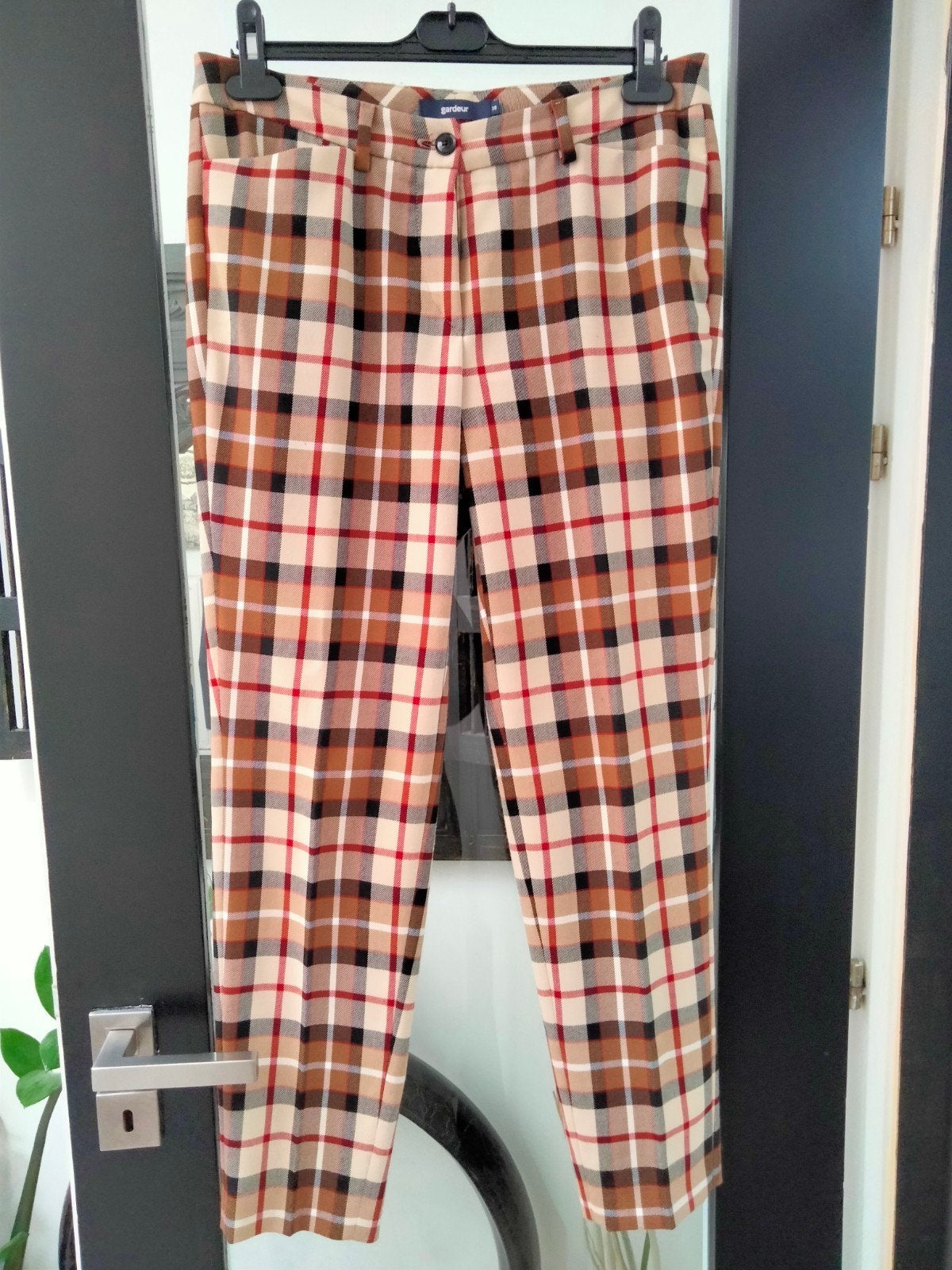 geruite damesbroek van Gardeur maat 38.Nieuwstaat., Kleding | Dames, Ophalen of Verzenden, Maat 38/40 (M)