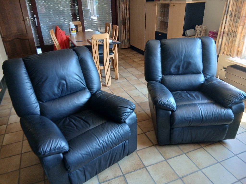 Twee zwarte relaxzetels, Huis en Inrichting, Ophalen, Kunststof, Gebruikt, Minder dan 75 cm