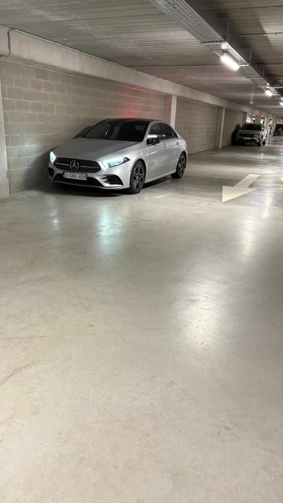 MERCEDES A180d AMG LINE – 2021 – ÉTAT IMPECCABLE