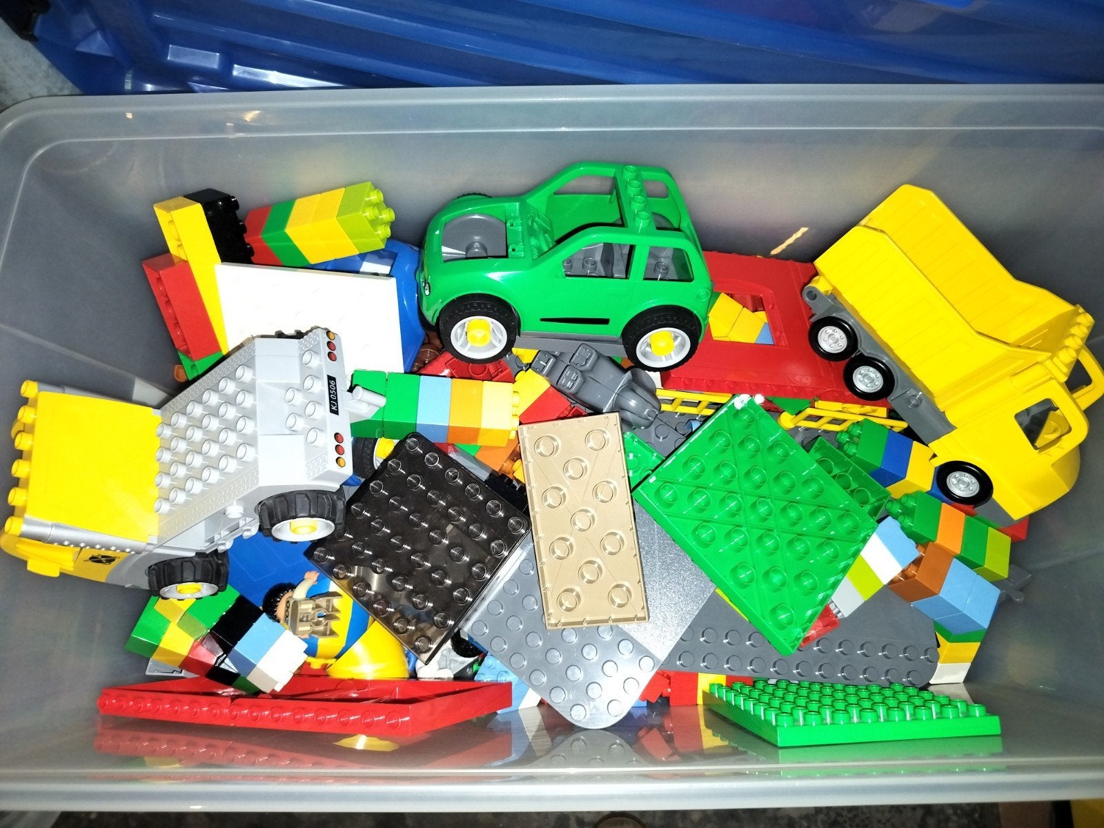 2 grote bakken Lego Duplo, Ophalen of Verzenden