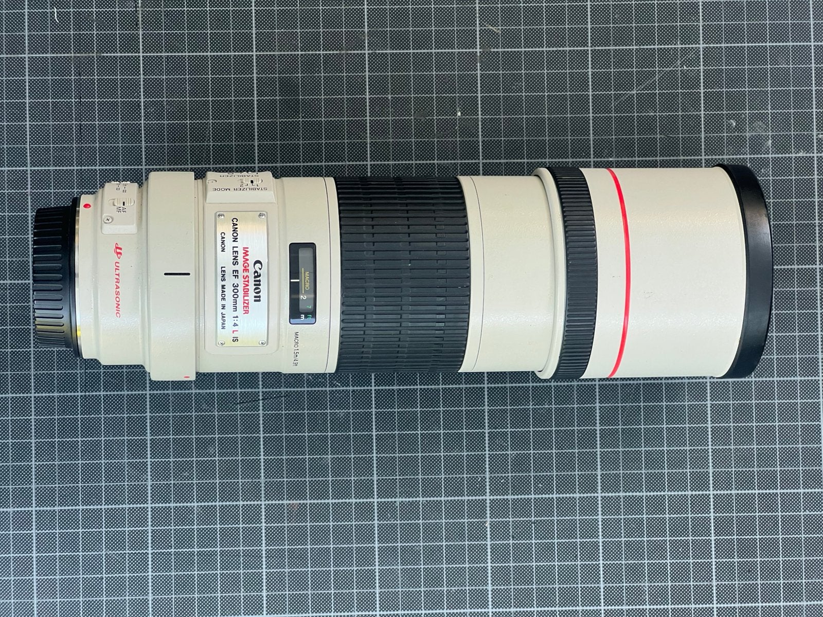 Canon EF 300mm f/4L IS USM, Gebruikt, Canon, Zonnekap, 300 mm