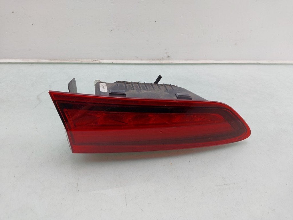 ACHTERLICHT LINKS Skoda Karoq (01-2017/-) (|57A945307|), Gebruikt, Skoda