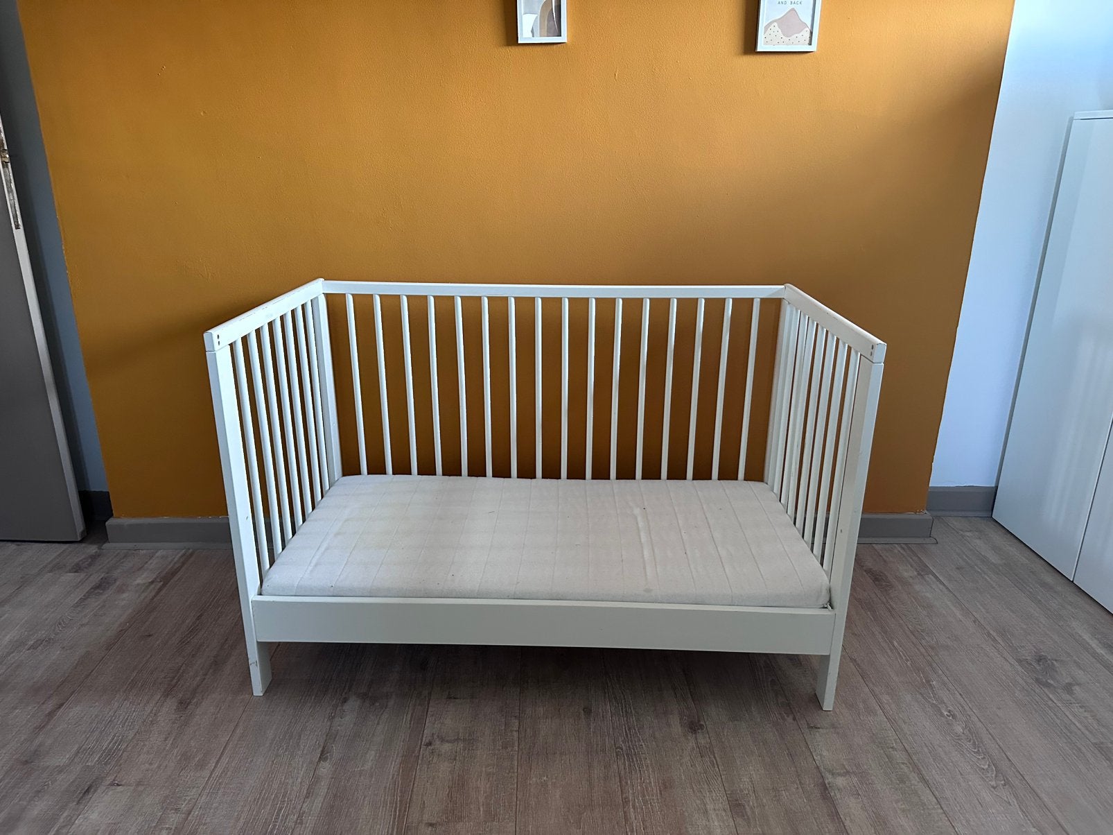 Babybedje, Kinderen en Baby's, Kinderkamer | Bedden, Ophalen, Zo goed als nieuw, Lattenbodem