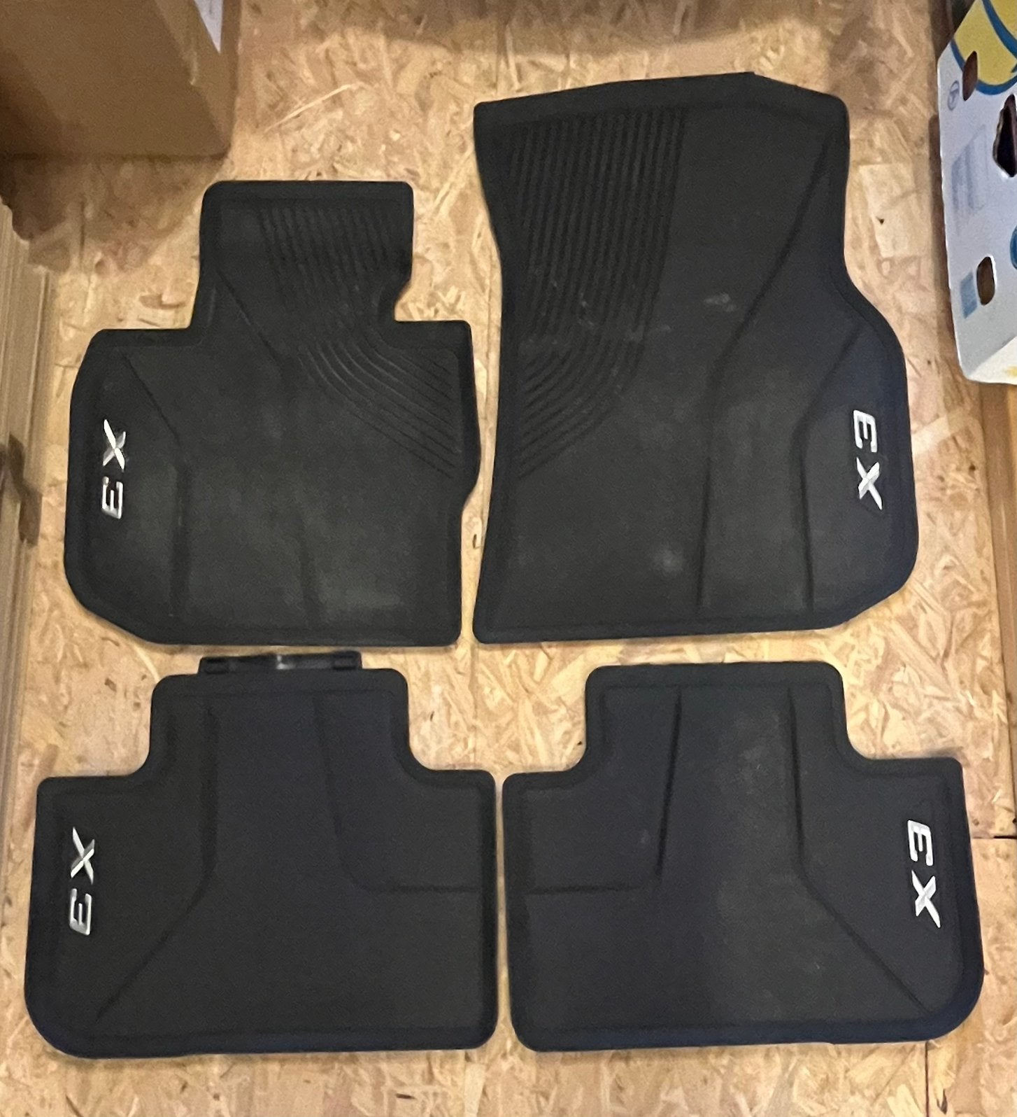 Te koop rubberen matten, Auto diversen, Ophalen, Zo goed als nieuw