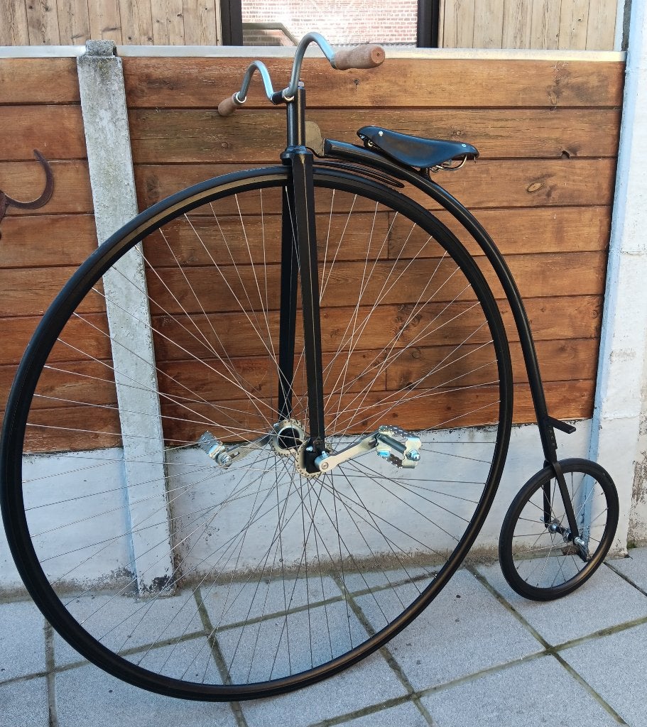 Hoge bi, Fietsen en Brommers, Ophalen
