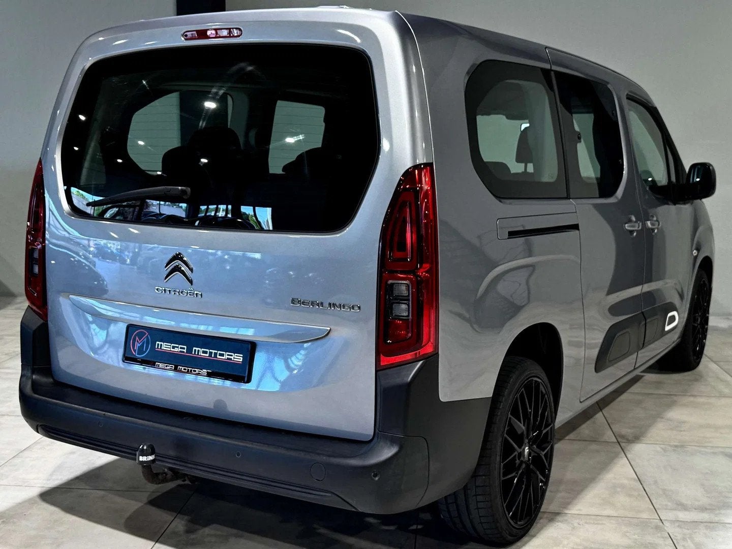 Citroën Berlingo 1.5 BlueHDi 102CV 7 PLACES CLiM CRUiSE 1ER, Autos, Achat, 1608 kg, Euro 6, Entreprise