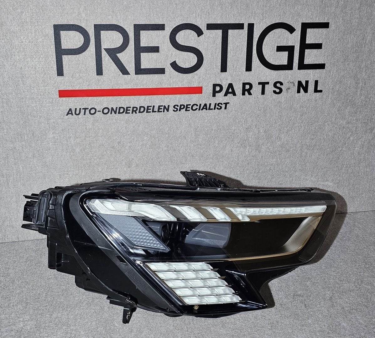Koplamp Audi A3 8Y S3 MATRIX VOLL LED Rechts 8Y0941036 RV, Gebruikt, -, Ophalen of Verzenden, -