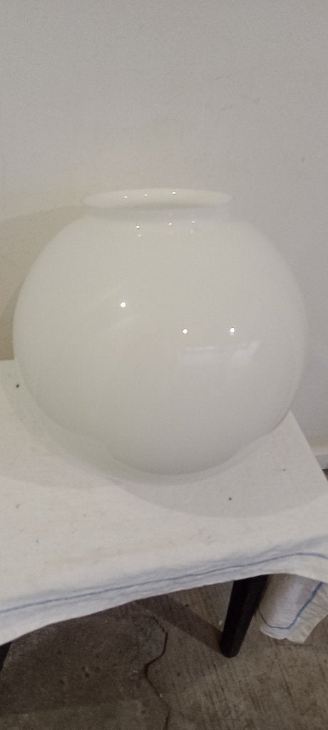Globe plafondlamp opaline vintage 30cm, Ophalen of Verzenden, Gebruikt, Glas