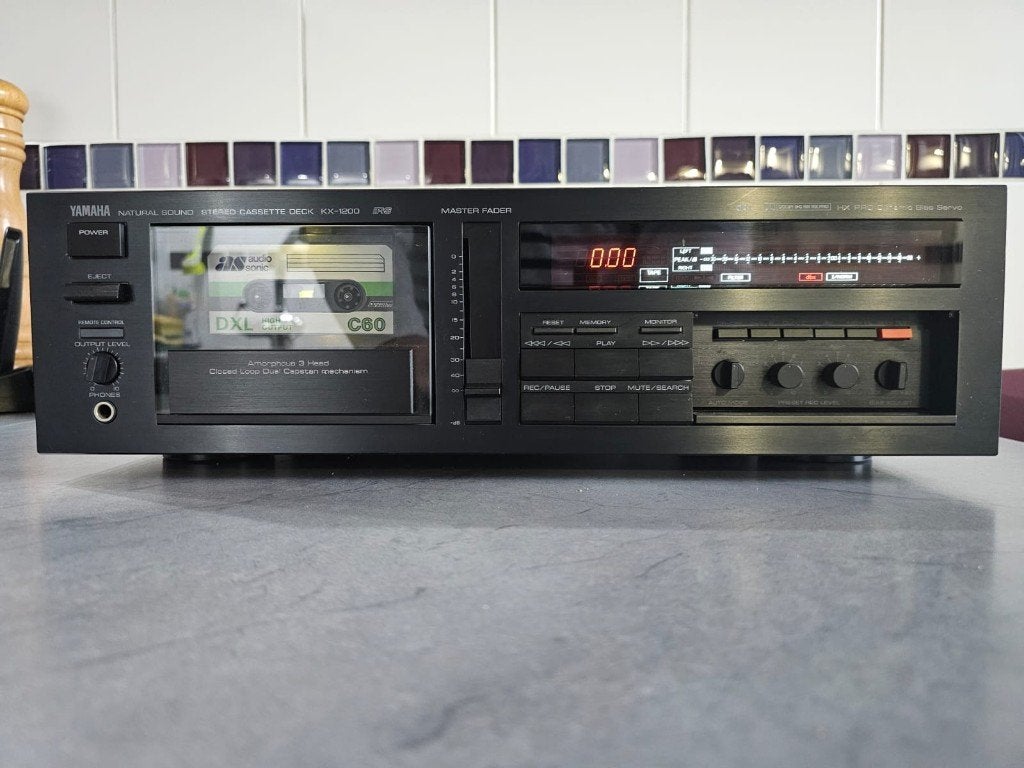 Deck Yamaha KX-1200 Hi Fi Haut de gamme, 3 têtes, DBX HXPro, TV, Hi-fi & Vidéo, Decks cassettes, Autres marques, Enlèvement