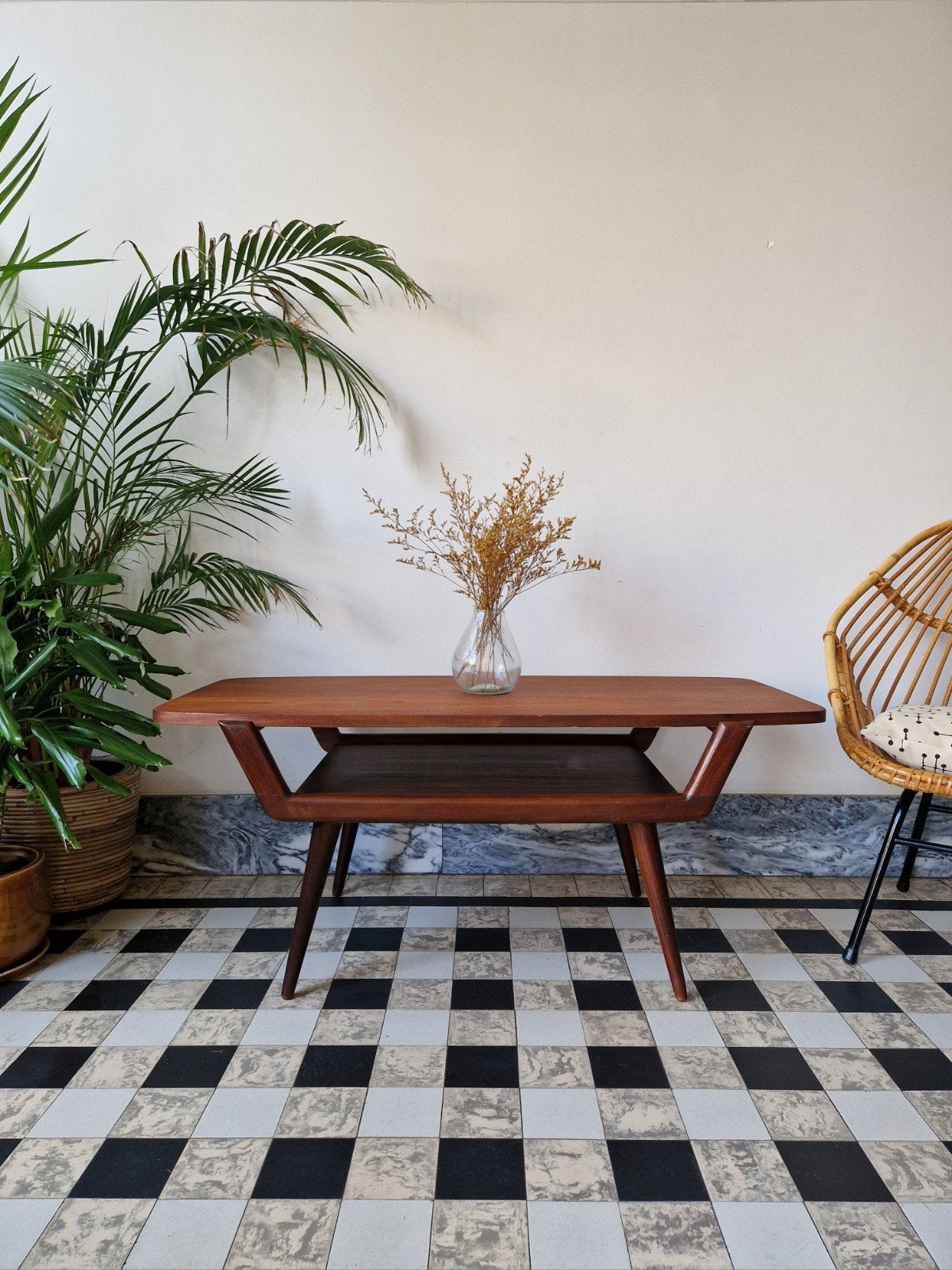 Vintage midcentury Deense salontafel | coffeetable, Huis en Inrichting, Tafels | Salontafels, Ophalen