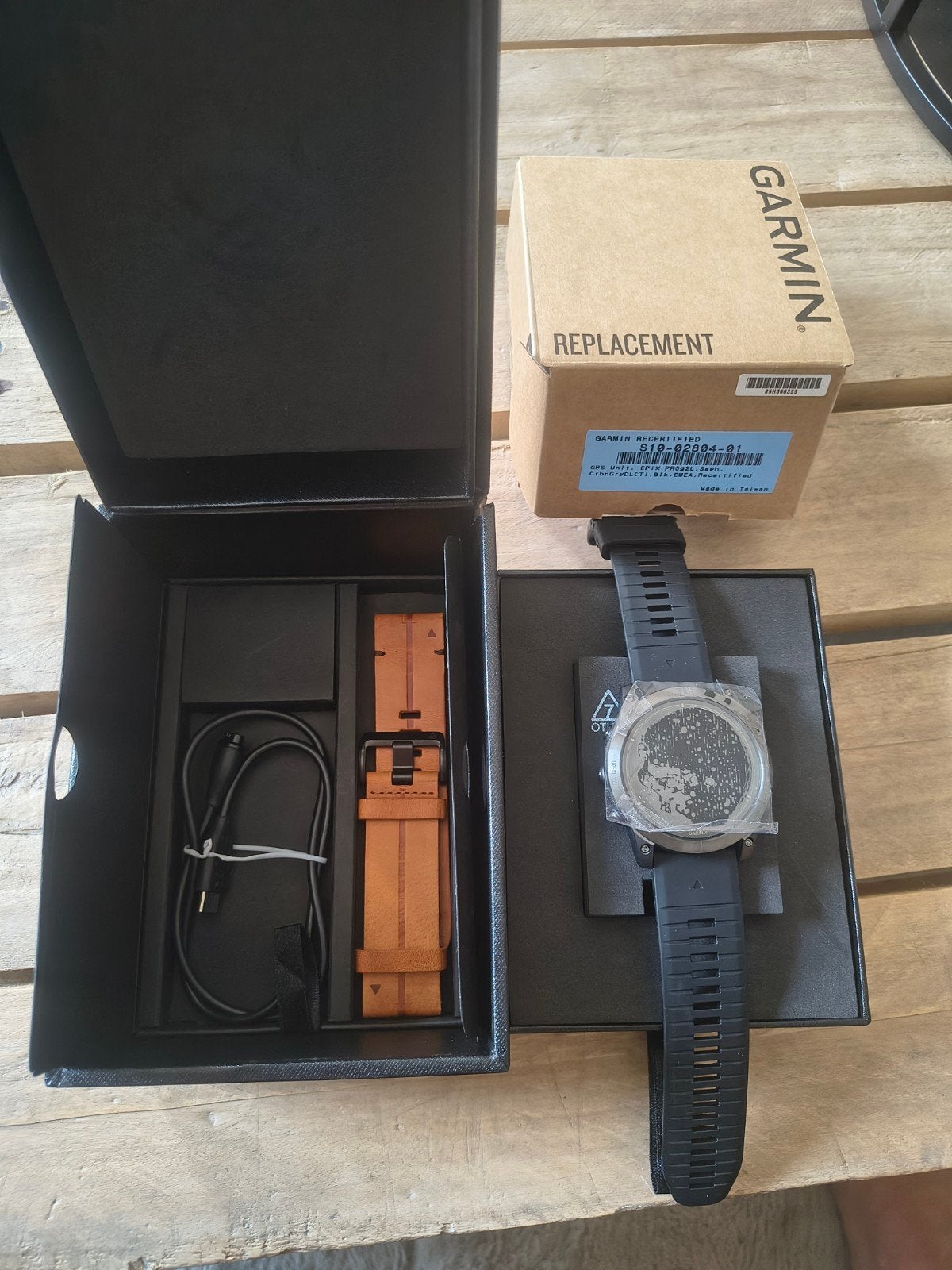 Garmin Epix Pro (Gen 2) Sapphire Titanium 51 mm – État neuf, Bijoux, Sacs & Beauté, Montres de sport, Neuf, GPS, Étanche, Gris