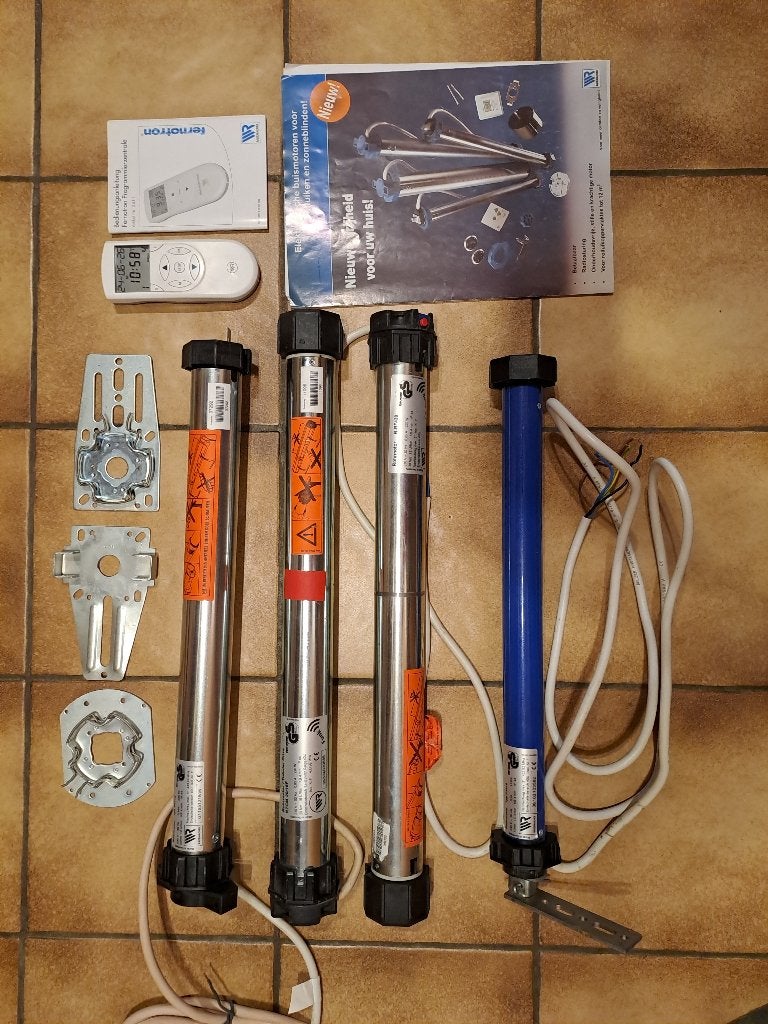 3 rolluikmotoren en 1 radio gestuurde afstandsbediening, Bricolage & Construction, Volets, Enlèvement, Utilisé