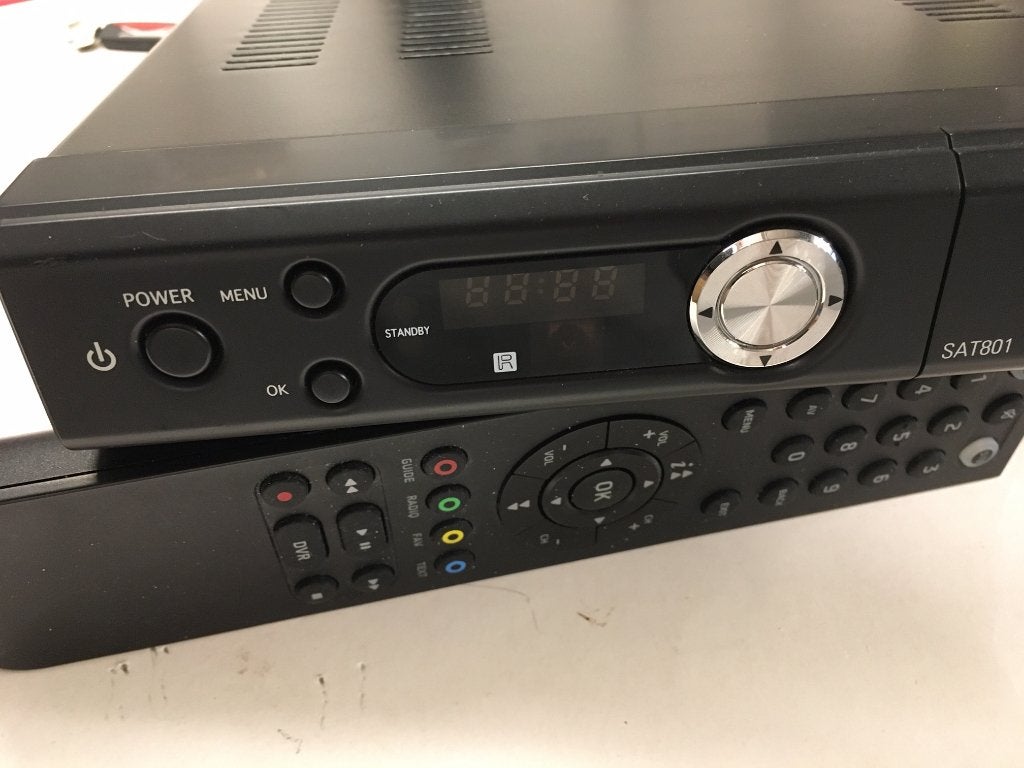 M7 SAT801 satellietontvanger, TV, Hi-fi & Vidéo, Antennes paroboliques, Enlèvement ou Envoi, Utilisé, Accessoires d'antenne (parabolique)