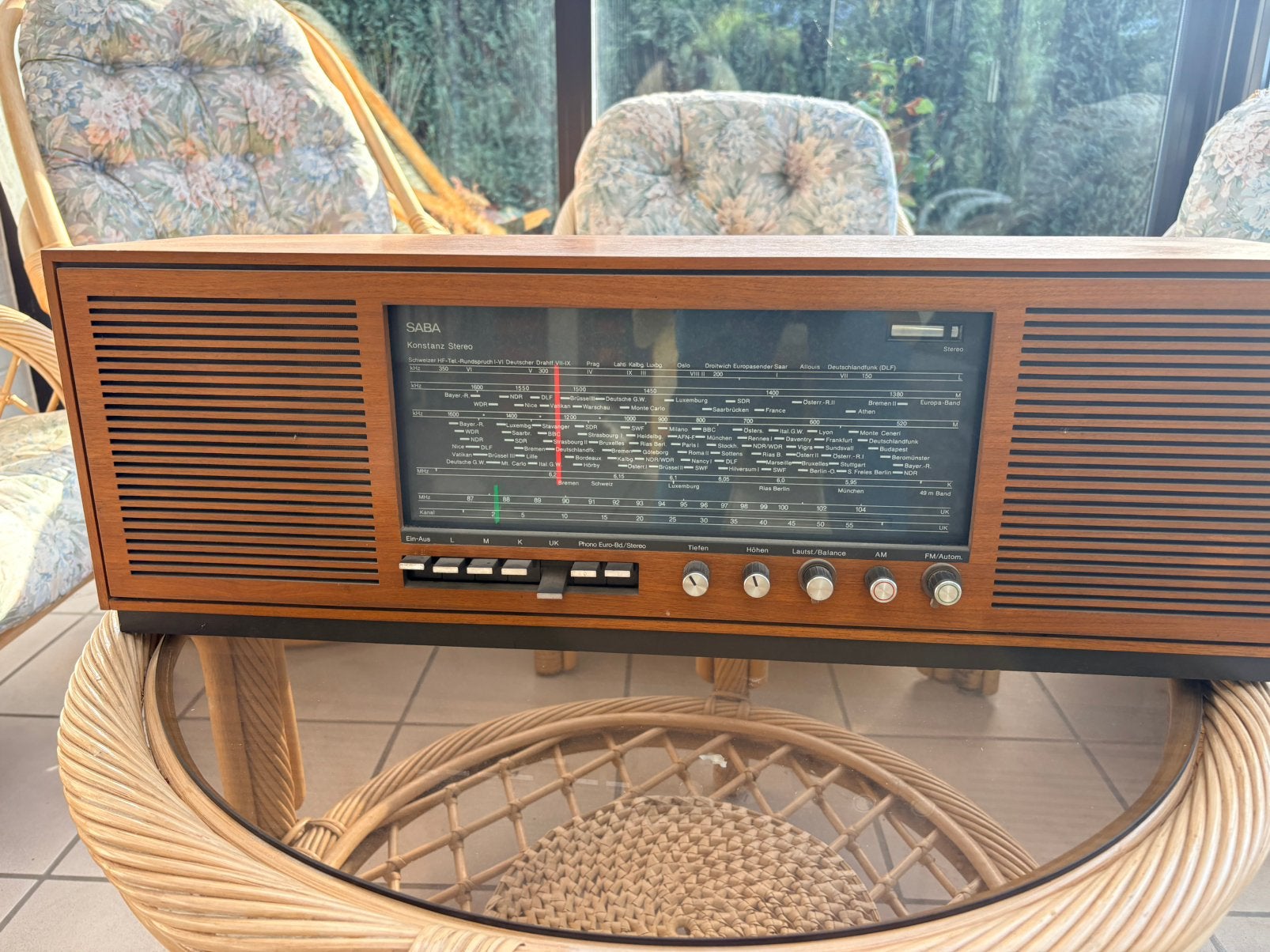 Radio vintage saba, Enlèvement