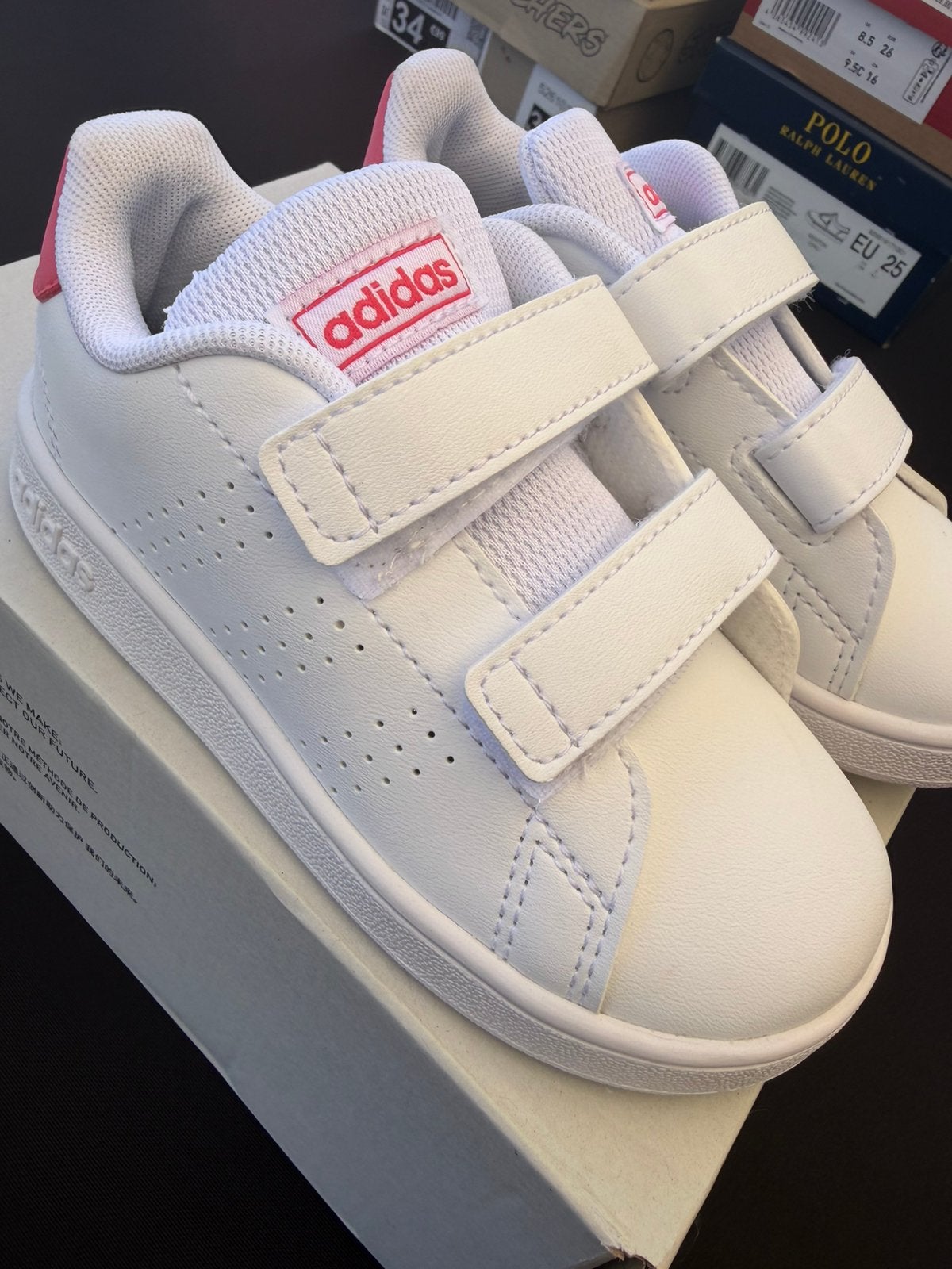 Adidas sportschoenen maat 25 meisje, Kinderen en Baby's, Babykleding | Schoentjes en Sokjes, Ophalen, Zo goed als nieuw, Meisje