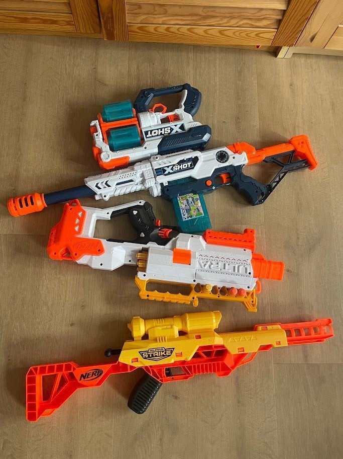 Nerf pistolen, Ophalen, Zo goed als nieuw, Jongen