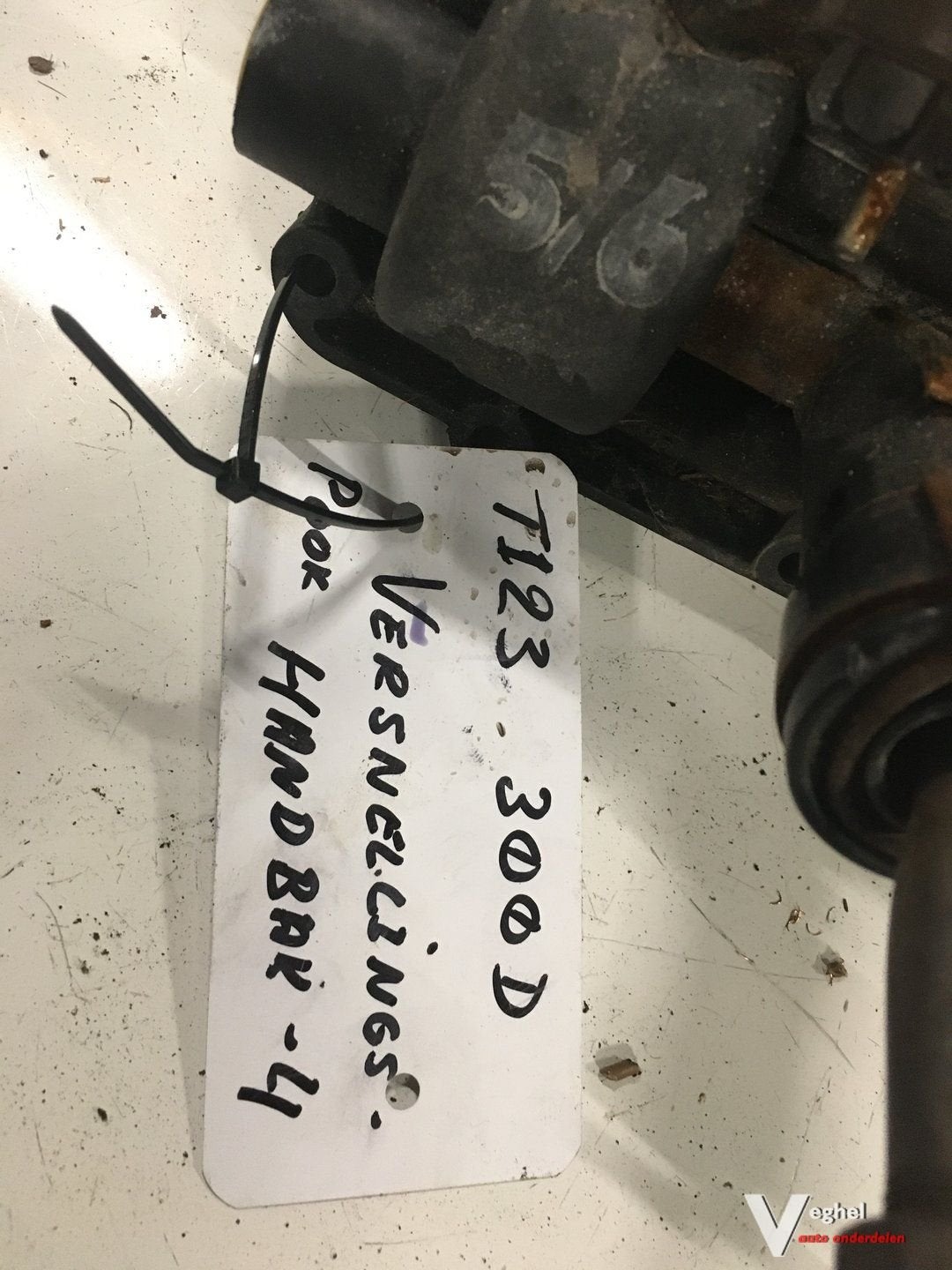 Mercedes W123 T model 3.0 diesel 4 bak  Schakelmechanisme, -, Utilisé, -, -