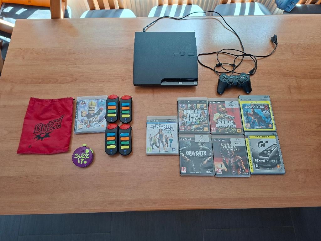 Sony Playstation 3 CECH-2504B - PS3 + 8 jeux, Consoles de jeu & Jeux vidéo, Avec 1 manette, 320 GB, Enlèvement, Utilisé