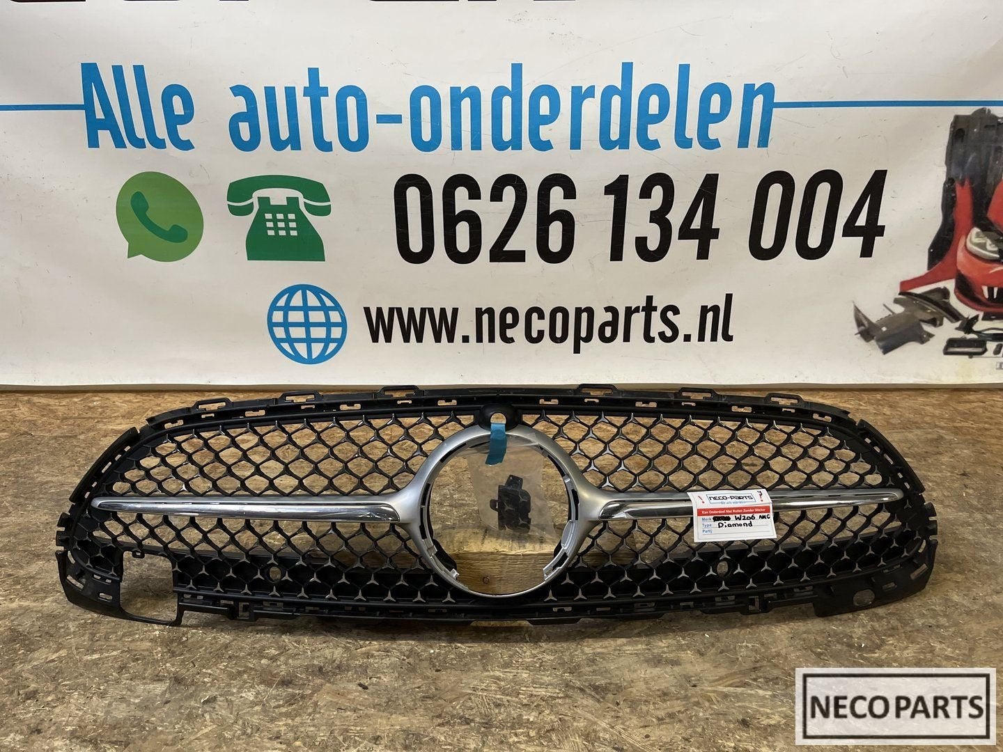 MERCEDES C KLASSE W206 AMG DIAMOND GRIL GILLE BUMPER ORIGINE, Gebruikt, -, Ophalen of Verzenden, Achter