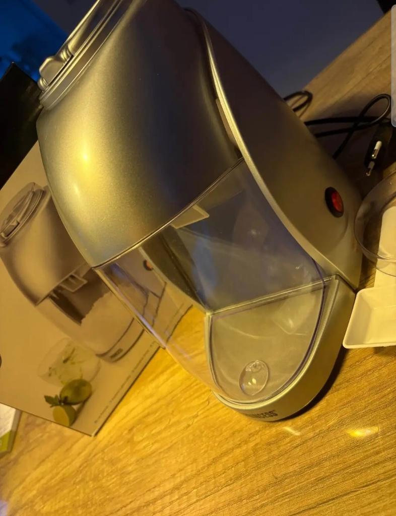 Ijscrusher zilver te koop. Nieuwstaat!, Ophalen, Overige typen, Overige materialen, Overige merken