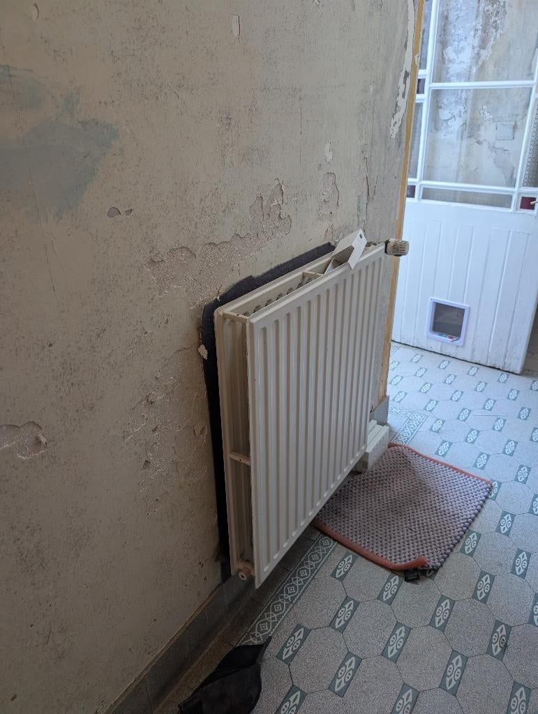 Radiator 75cm x 80cm, Doe-het-zelf en Bouw, Verwarming en Radiatoren, Ophalen, 30 tot 80 cm, Gebruikt, Radiator