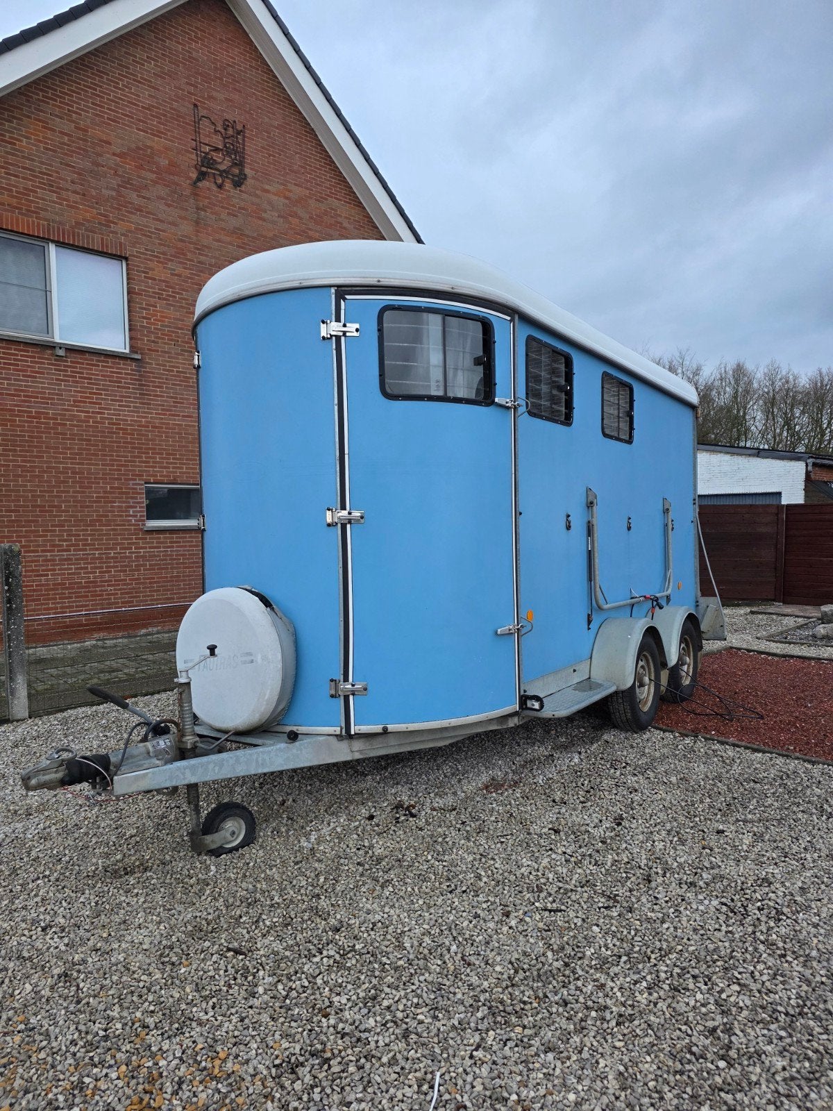 Fautras Oblic 3+, Dieren en Toebehoren, Paarden en Pony's | Trailers en Aanhangwagens, Gebruikt, 3-paards trailer, Polyester, Ophalen