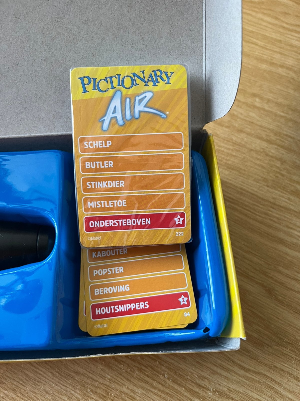 Pictionary Air bordspel met lichtpen, tweezijdige kaarten, Hobby & Loisirs créatifs, Jeux de société | Jeux de cartes, Enlèvement