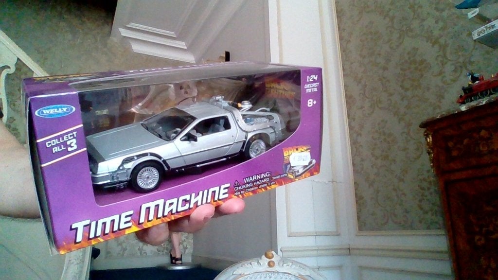 Delorean en métal 1/24, Enlèvement