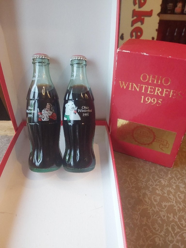 Coca Cola SET OHIO WINTERFEST 1995 COLLECTORS CLUB, Verzamelen, Merken en Reclamevoorwerpen, Zo goed als nieuw, Gebruiksvoorwerp