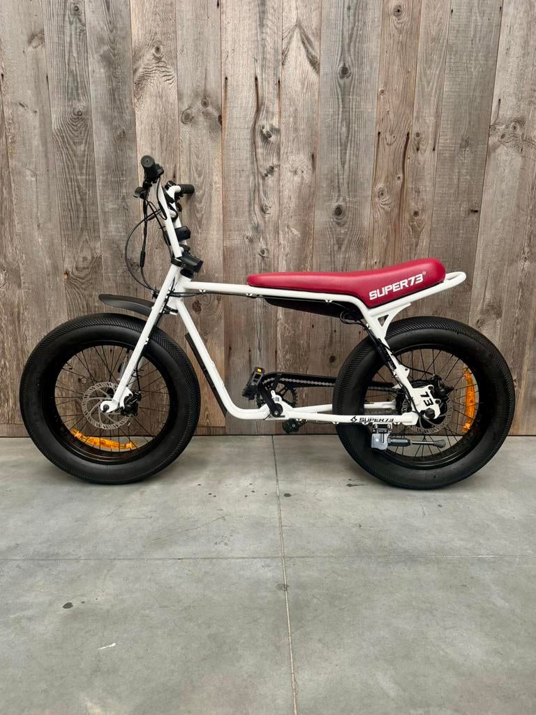 California Super 73 e fiets <50 km als nieuwe e-bike, Fietsen en Brommers, Elektrische fietsen, Ophalen of Verzenden, Zo goed als nieuw