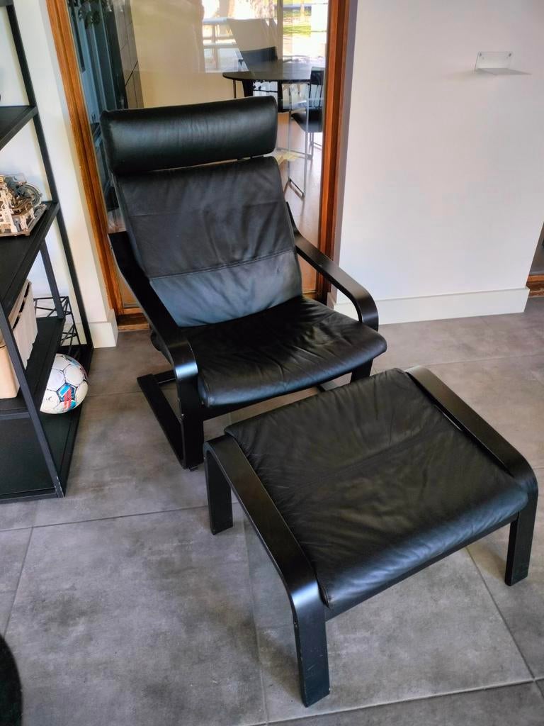 Fauteuil Ikea met voetenbank, Huis en Inrichting, Ophalen, Leer