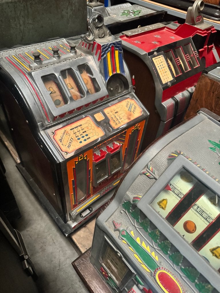 1-Franc Pace Comet-gokkast met 'skill stop'-functie., Collections, Machines | Machines à sous, Enlèvement