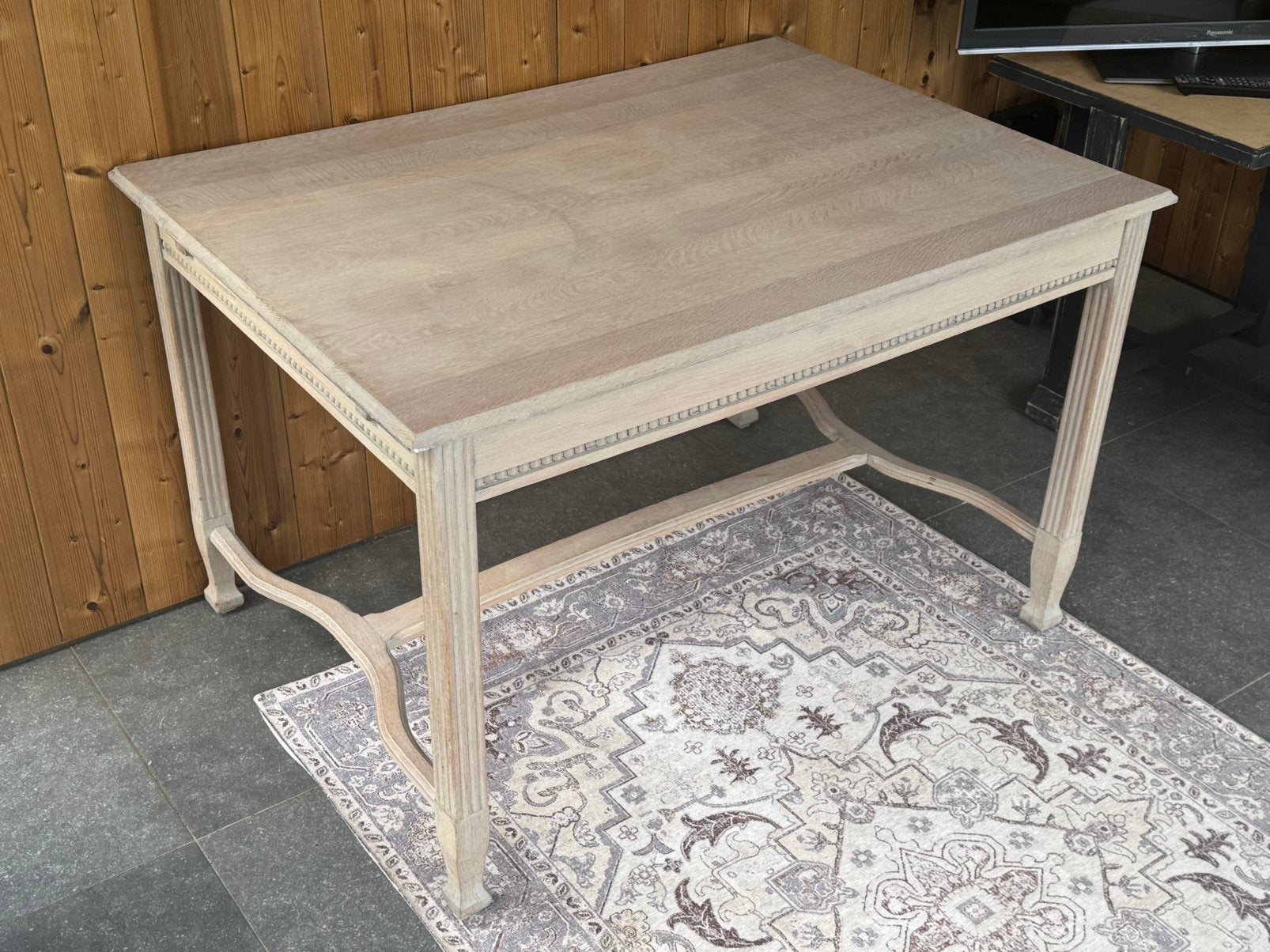 Belle table rustique en chêne blanchi, Enlèvement