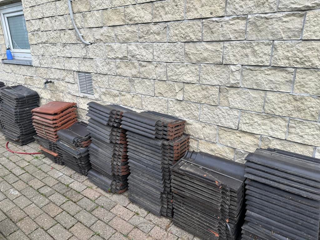 Partij dakpannen – ongeveer 250 stuks, Ophalen, Zo goed als nieuw, Dakpannen