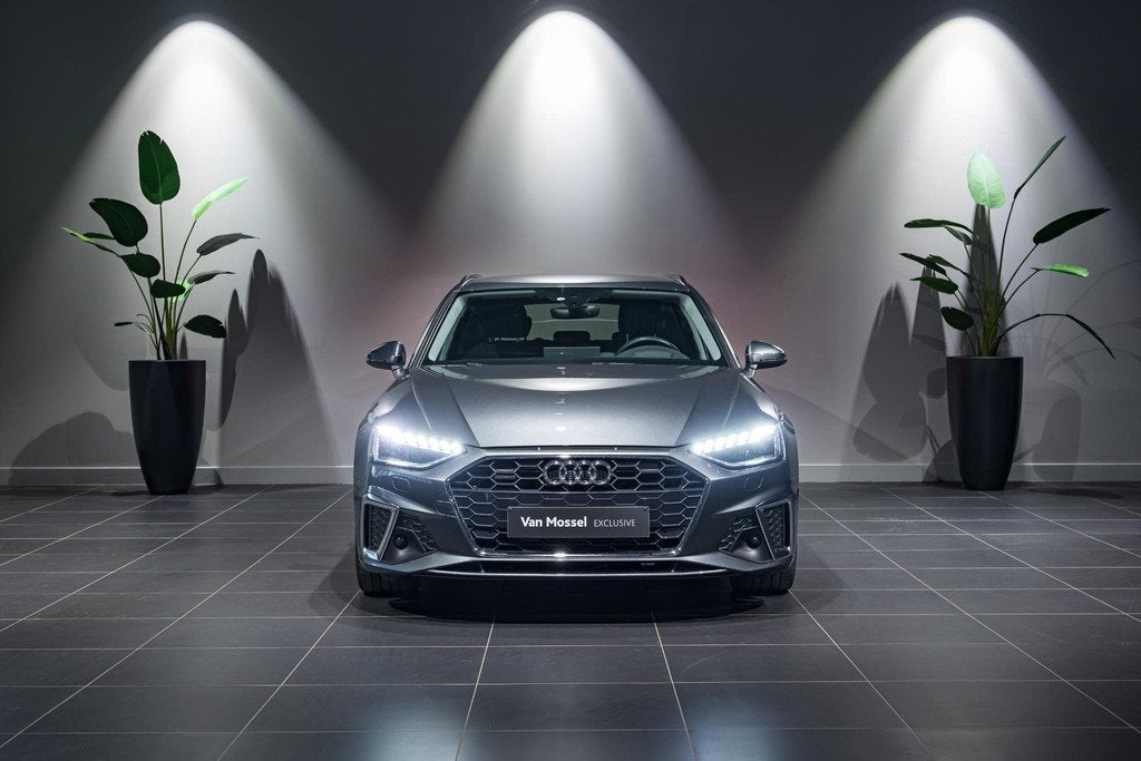Audi A4 Avant 40 TFSI S tronic S line quattro Avant B&O | HE, Auto's, Audi, Automaat, Stof, Gebruikt, Zwart