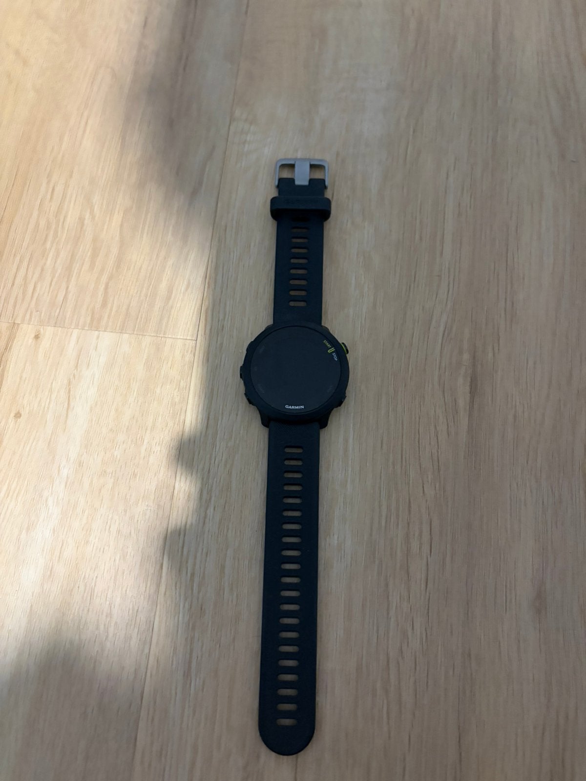 Garmin forerunner 55, Handtassen en Accessoires, Sporthorloges, Ophalen, Zo goed als nieuw